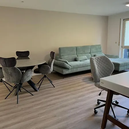 Apartment Luxus 3zi Whg Moebliert Naehe Metzingen Stadtmitte Metzingen (Tubingen)
