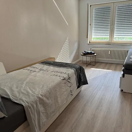 Luxus 3zi Whg Moebliert Naehe Stadtmitte Apartmán